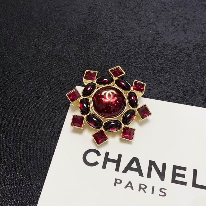 Chanel Brooch 04yxs125